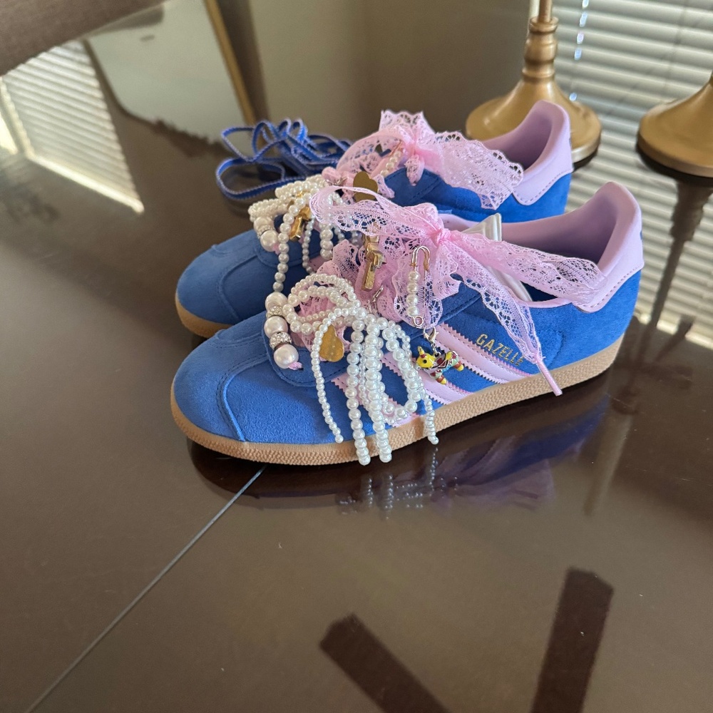 Adidas custom shoes size girls size 5 1/2